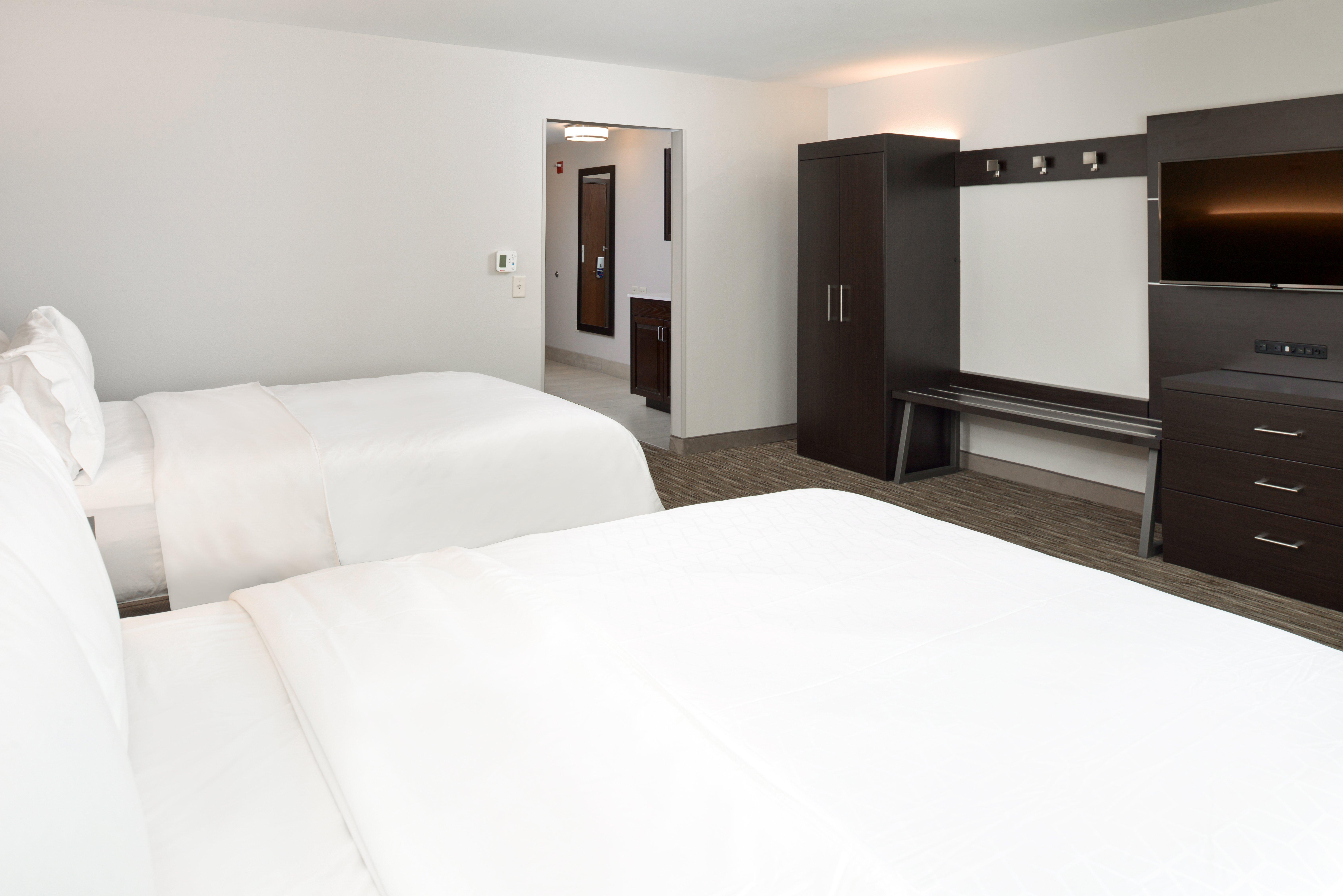 Holiday Inn Express & Suites Pueblo By Ihg Exterior foto