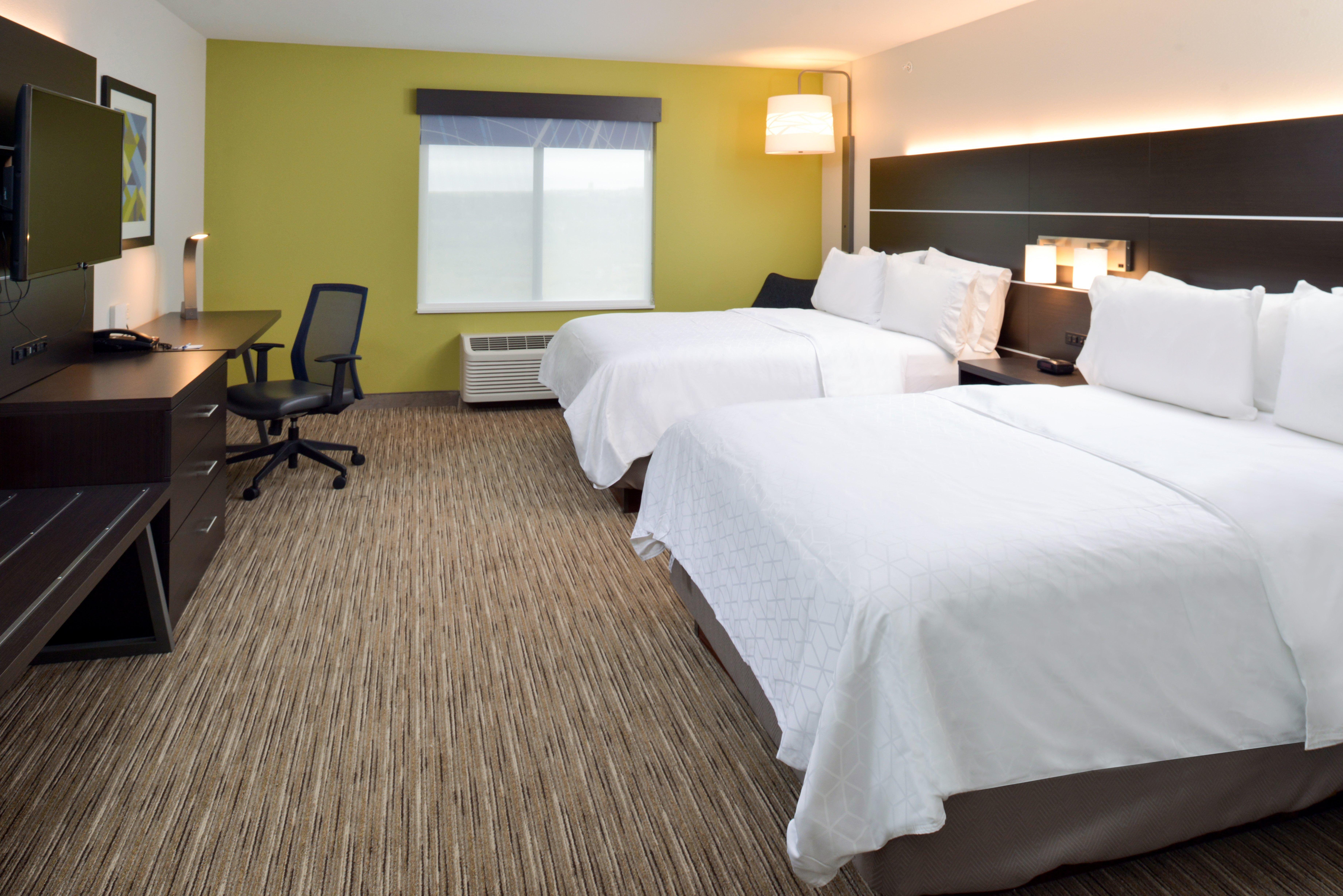 Holiday Inn Express & Suites Pueblo By Ihg Exterior foto